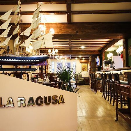 Hotel Villa Ragusa Скопье Экстерьер фото