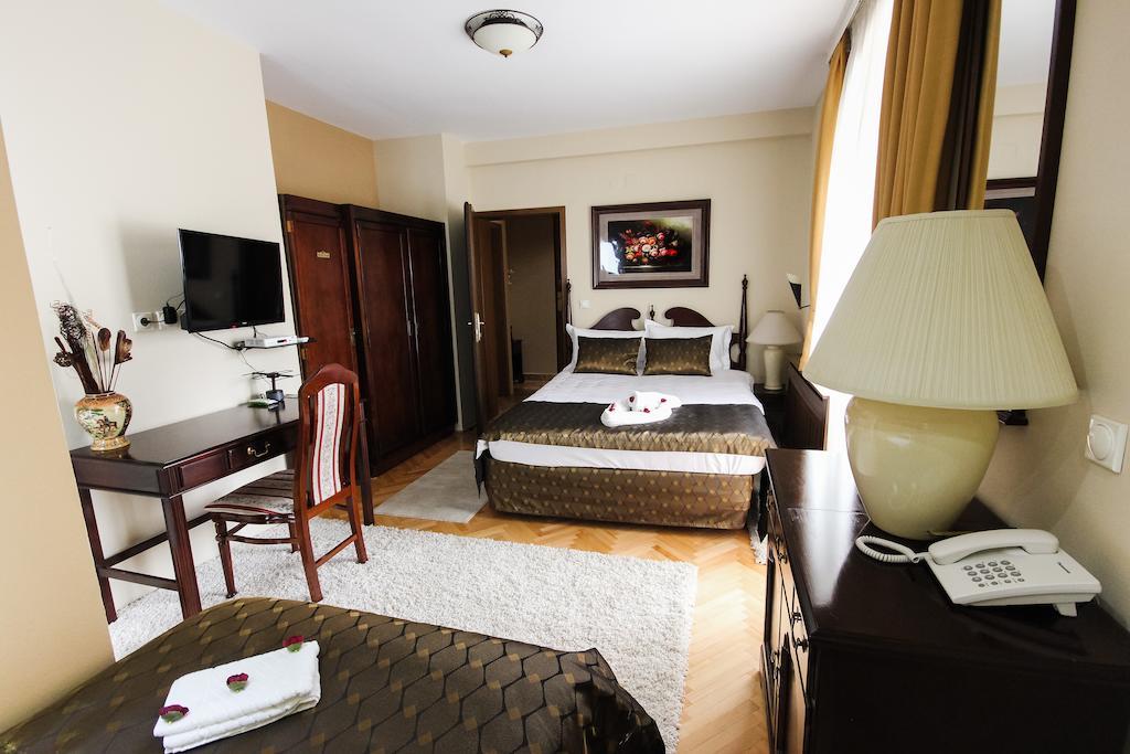 Hotel Villa Ragusa Скопье Номер фото