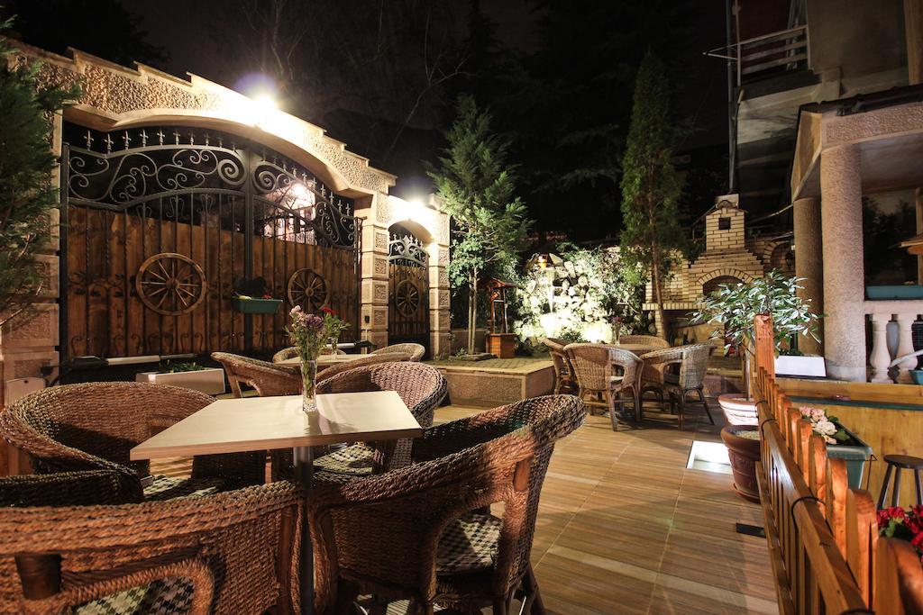 Hotel Villa Ragusa Скопье Экстерьер фото