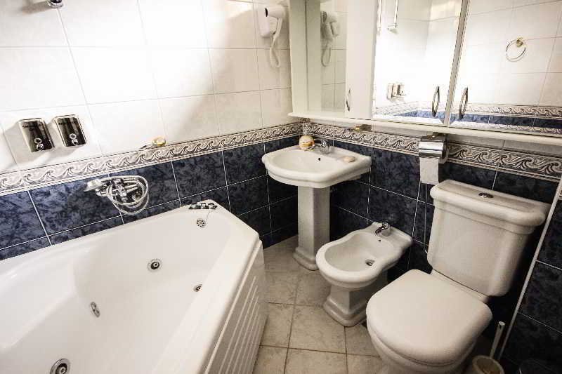 Hotel Villa Ragusa Скопье Экстерьер фото