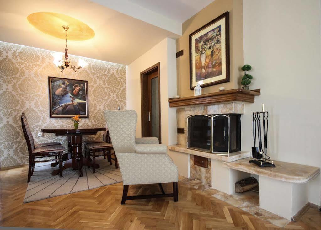 Hotel Villa Ragusa Скопье Экстерьер фото